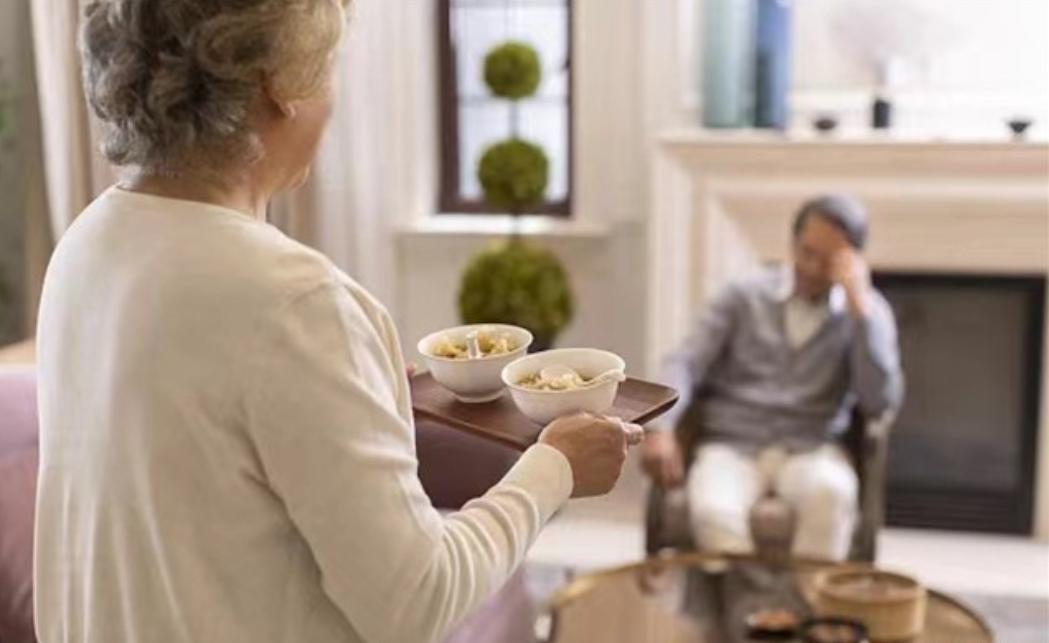 男性若是过了55岁，还能轻松完成这4件事，恭喜你身体素质还不错!55岁在男性