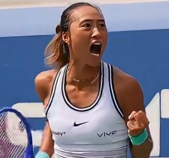 绝境翻盘收获双重红利！郑钦文狂涨41位，从121位直冲世界第80位！