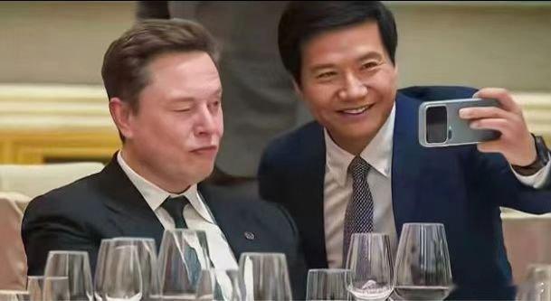 哈哈哈哈哈哈到底是谁p的太有才了雷军马斯克合影