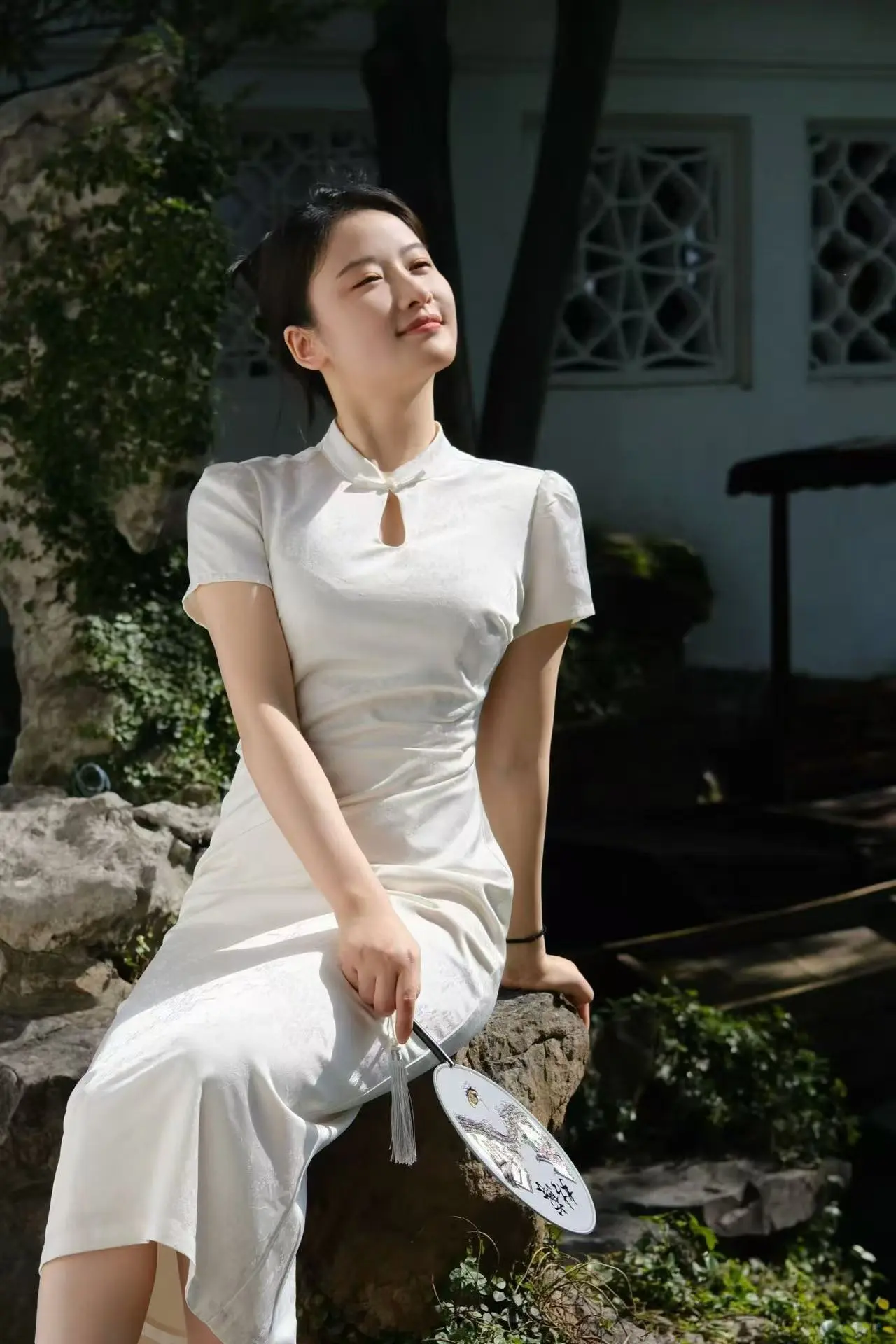 白色旗袍裙 旗袍美人 新中式白色旗袍连衣裙 国风古韵 旗袍美女