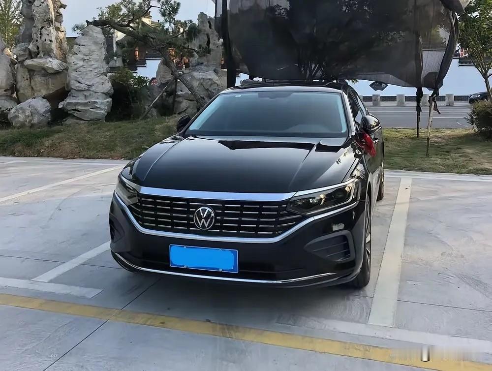 同样18万的预算纠结帕萨特还是A3，真的完全看日常使用场景。身边的朋友刚提了A