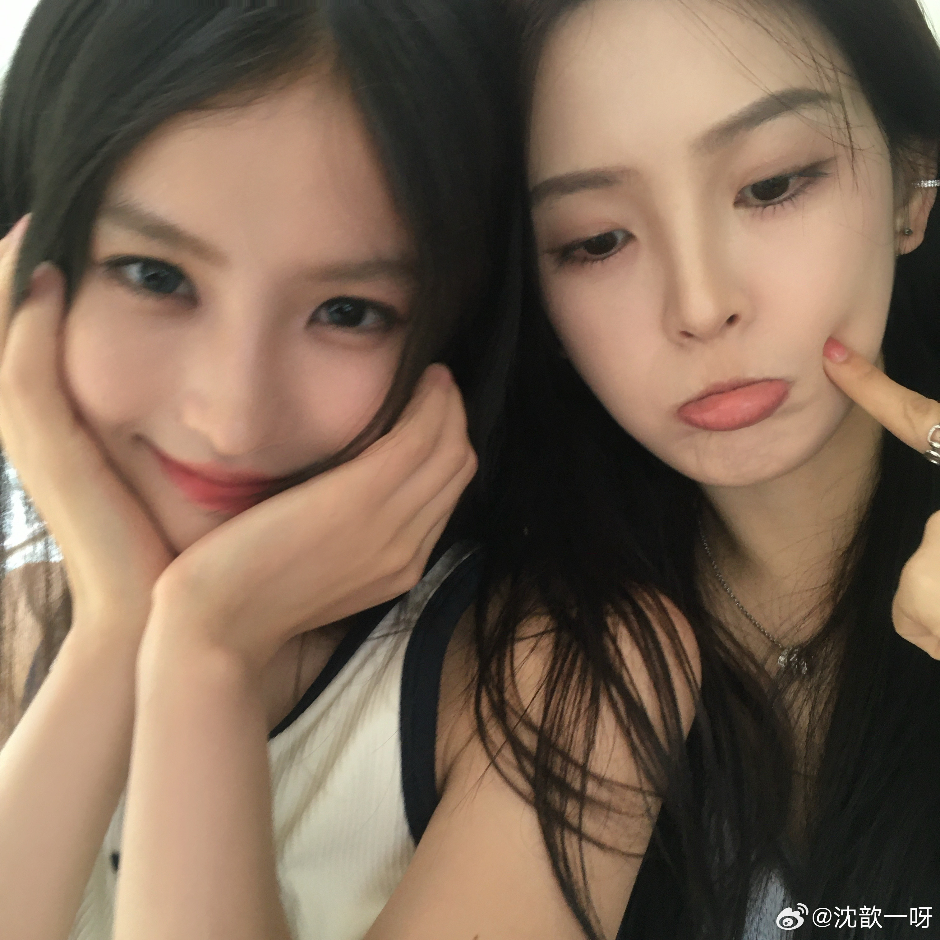 一个很可爱的小妹妹