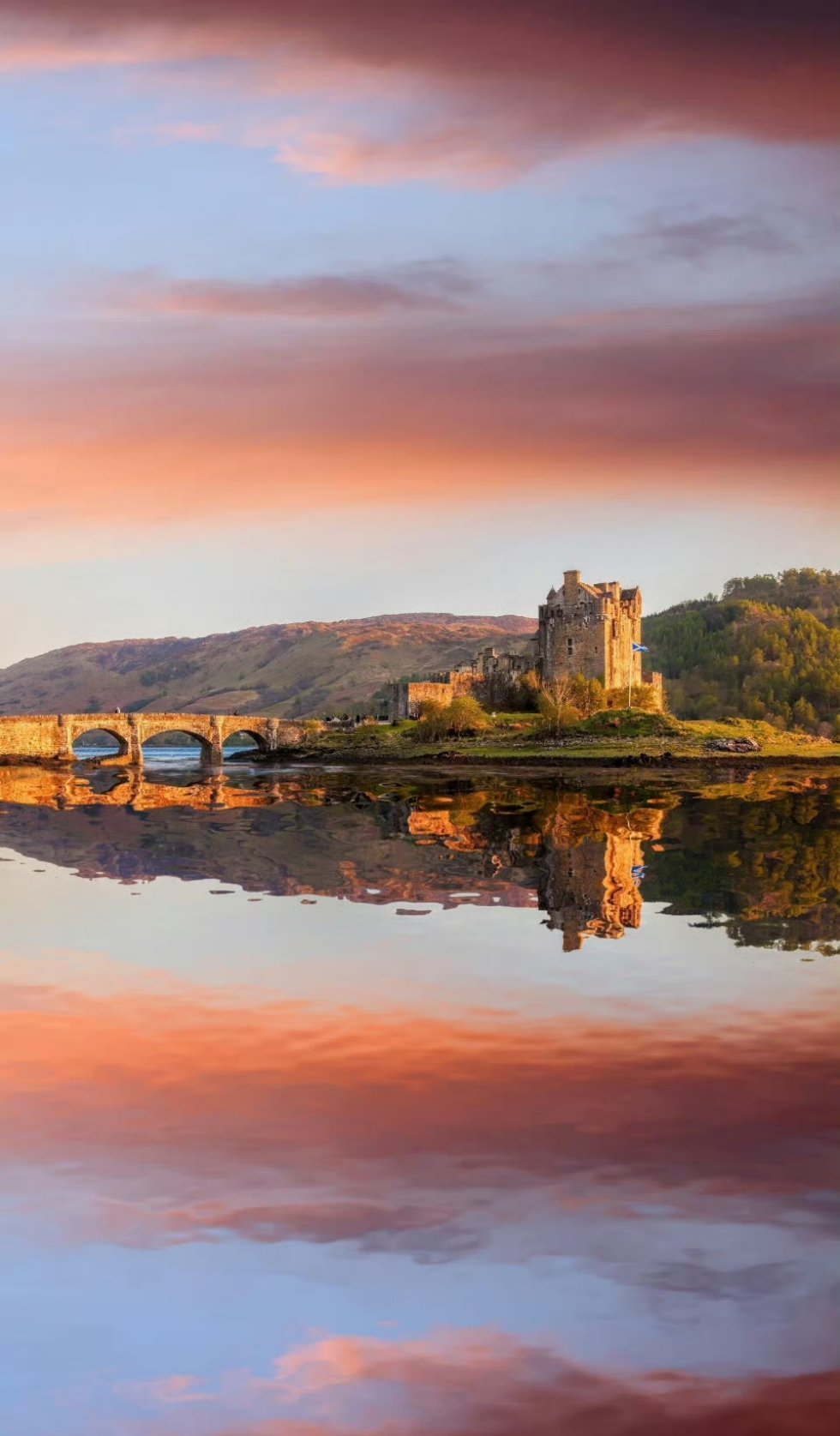 人最大的运气，不是捡到钱，而是某天你遇见一个人，他打破了你原来的思维，提高了你的