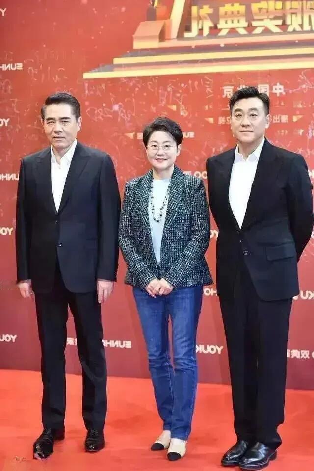 陈宝国、何冰两位老演员看起来还是那样英俊，集颜值、演技、实力于一身的好演员，陈宝