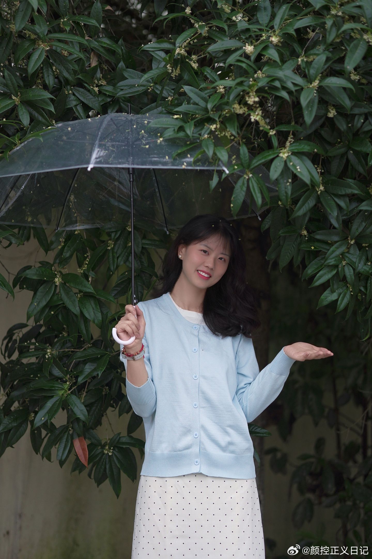 轻熟女神范儿假期愉快​​​