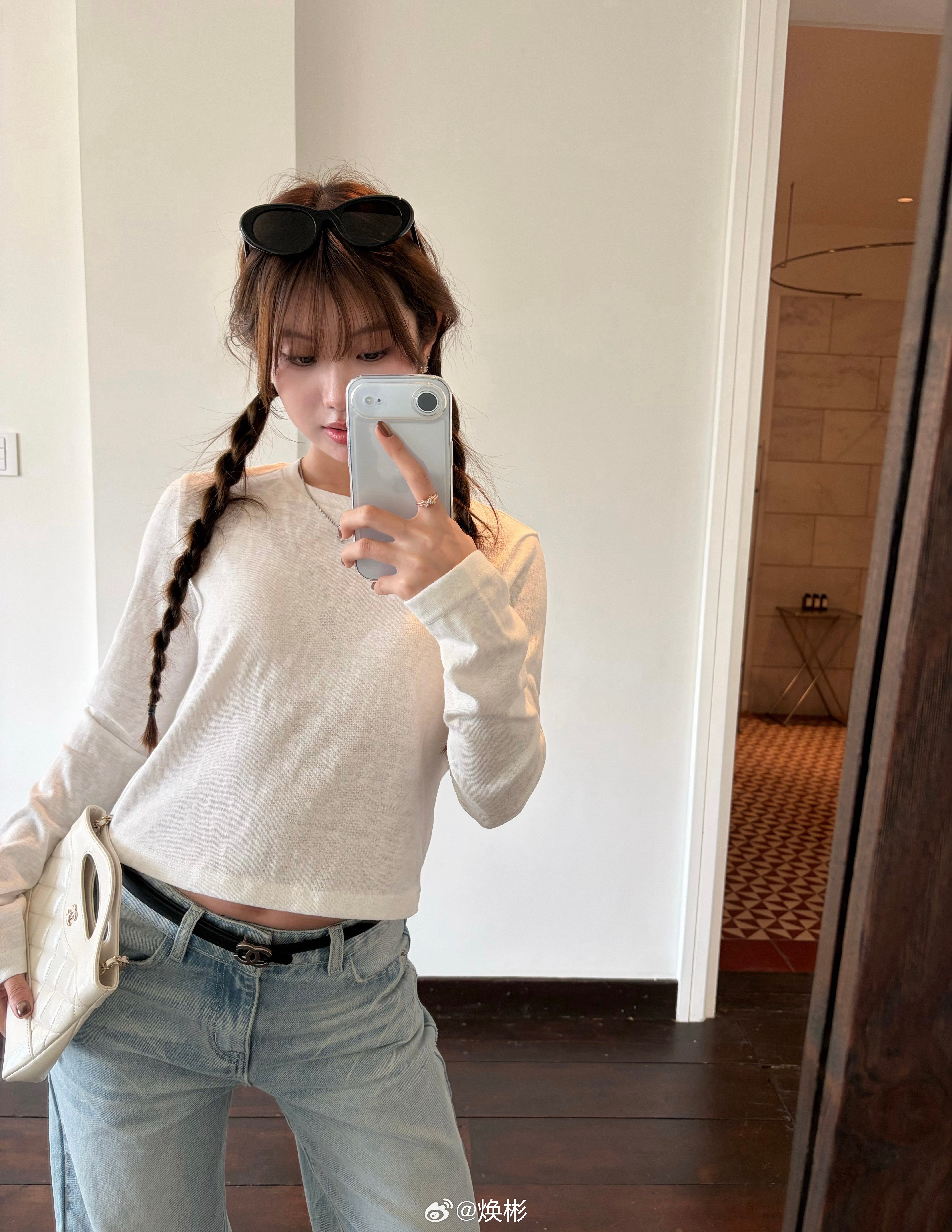 难得刷到一个好看的小姐姐买了iPhoneAir！