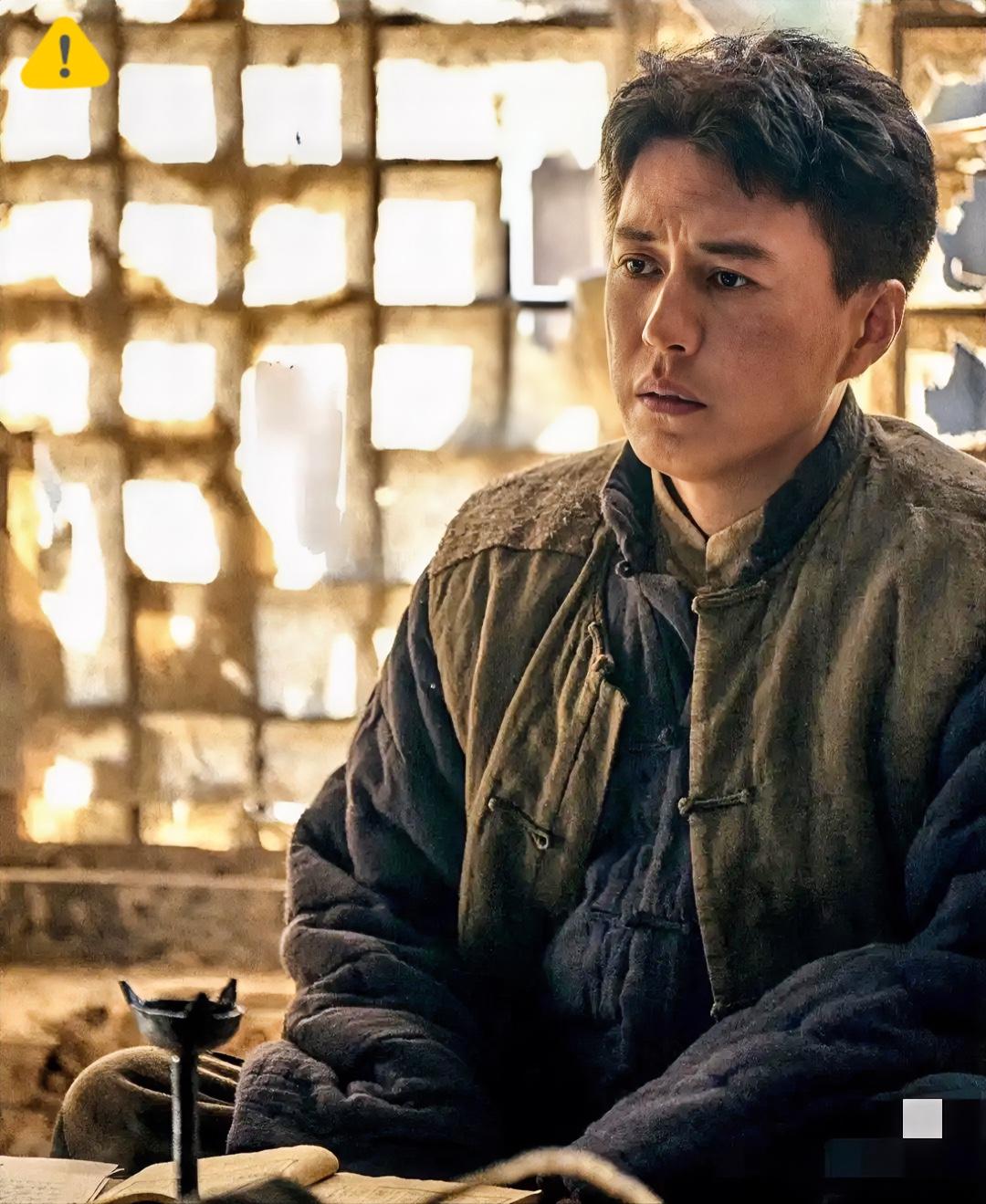 现在，娱乐圈最郁闷的明星可能就是靳东了，他不是郁闷没戏拍也不是郁闷太忙了，而