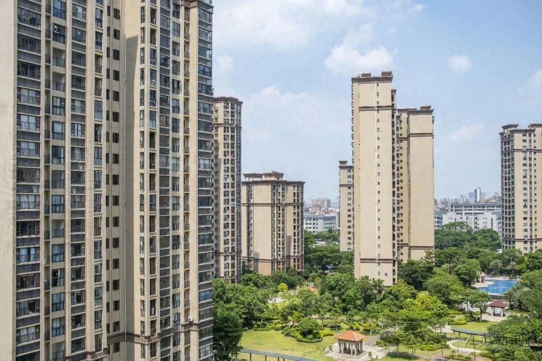 吵翻了！广西南宁，业主黄某与中介李某签下“底价协议”：240万是到手价，超出部分