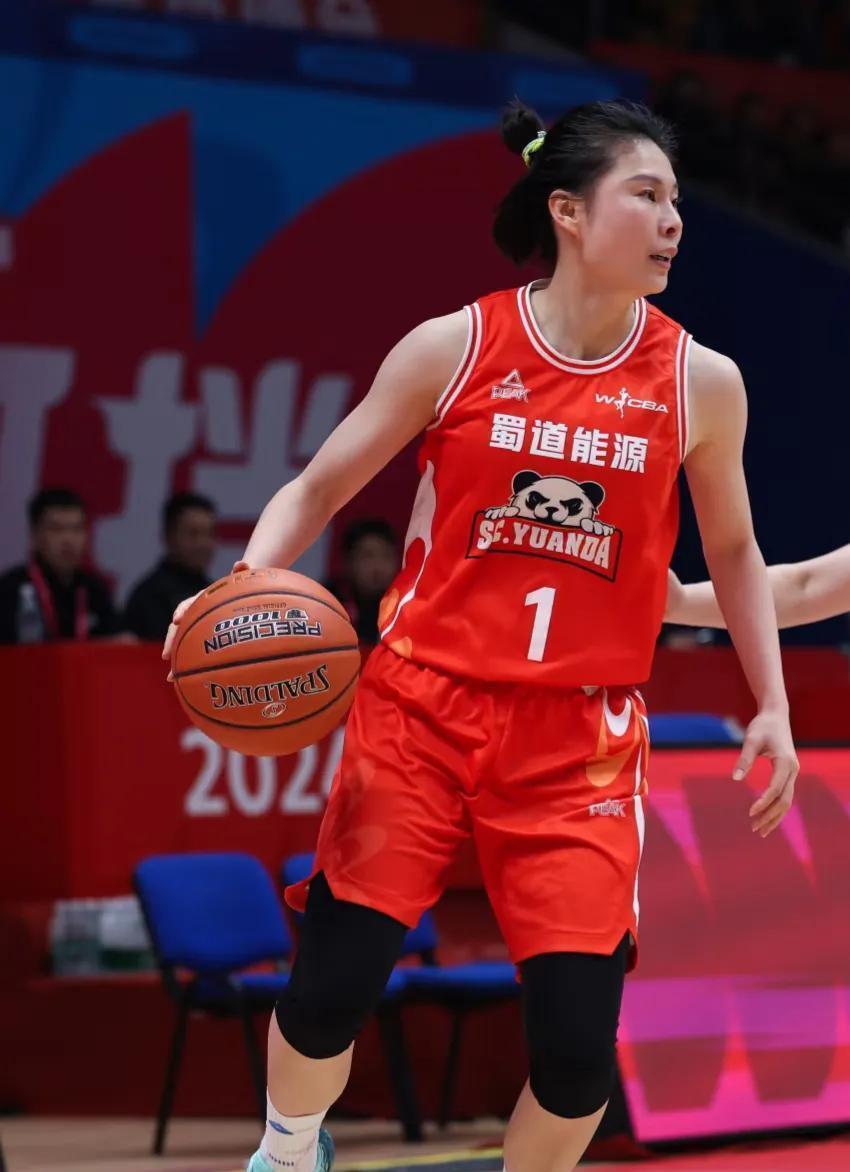 WCBA总决赛大结局！四川女篮客场74-65击败山西，大比分3-2成功卫冕，拿