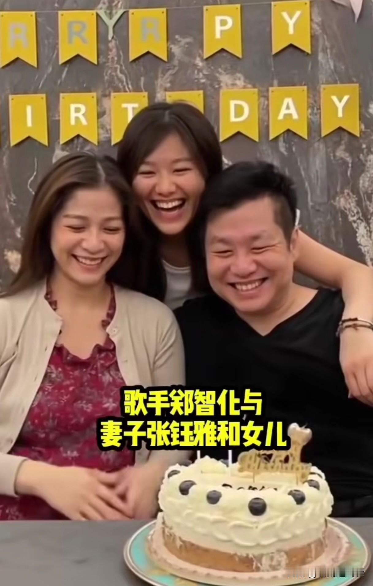 近日，歌手郑智化在机场发表了一番言论，令网友们议论纷纷。他竟然觉得大陆机场只