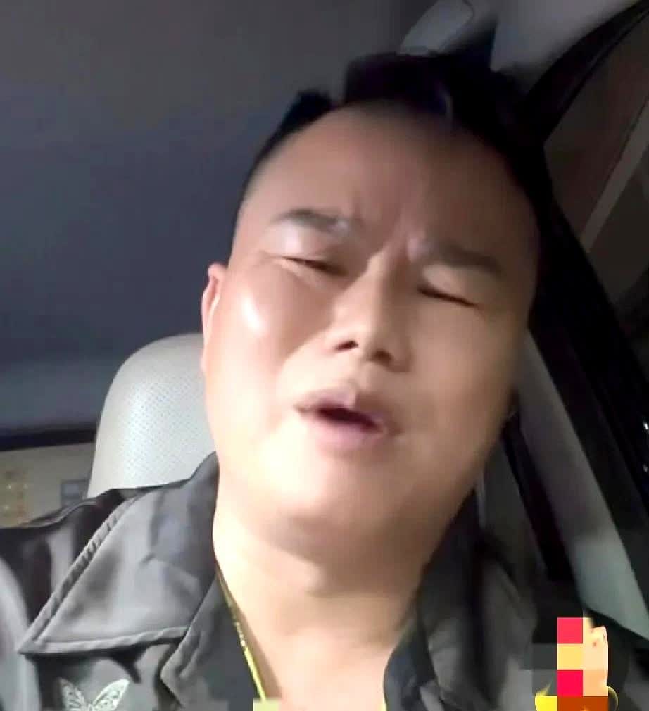 大肚子钢琴老师丁丁是在妈妈的怀抱里去世的，很安详[哭哭]听孩子外公说小外