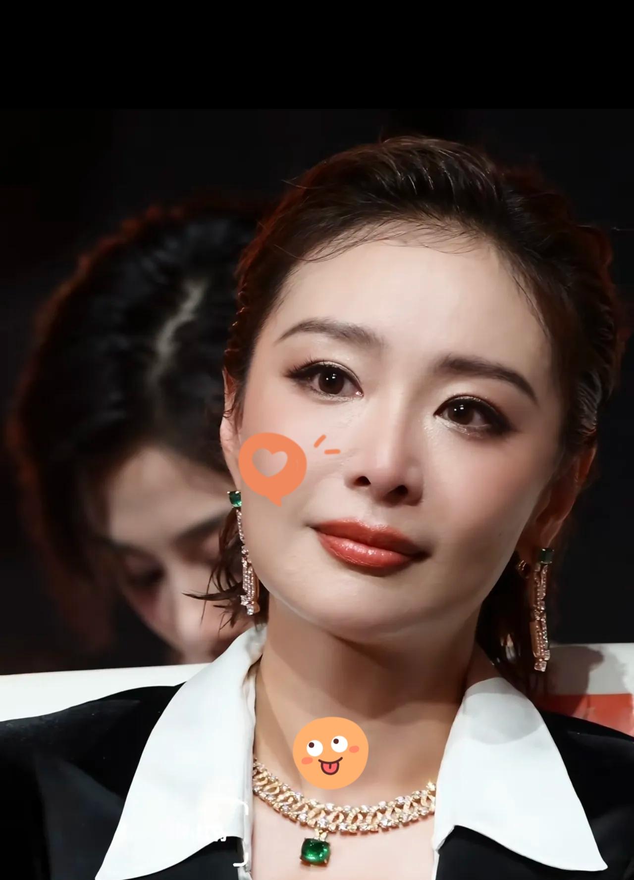 萨日娜拿最佳女配，我接受；卫诗雅拿最佳女主，我也接受。但我真的接受不了，高叶凭什