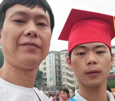 万万没想到！2024年，四川达州，一男生每次考试都是年级前2名！这次估分690分