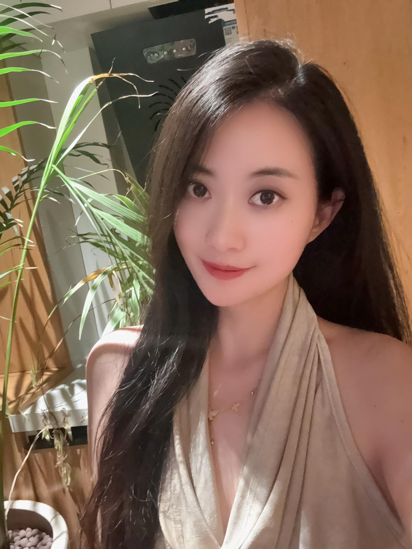 如果幸福很难 那就祝我们又漂亮又有钱