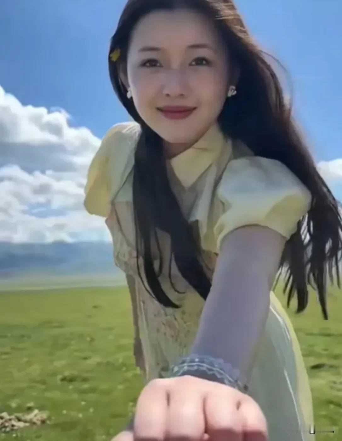 你们刷到这事儿没有？最近网上有个事儿，可太邪乎了！重庆医科大学有个24岁的