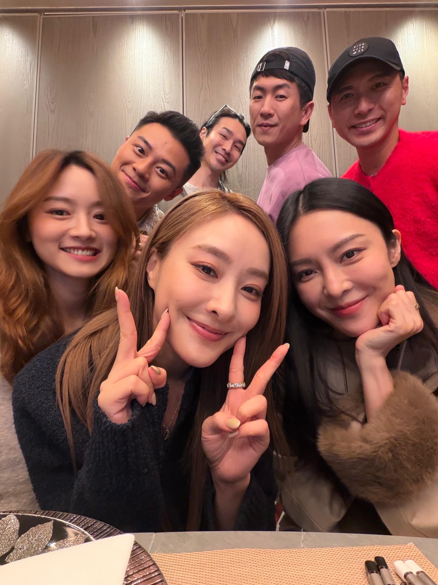 《卧底娇娃》演员聚餐