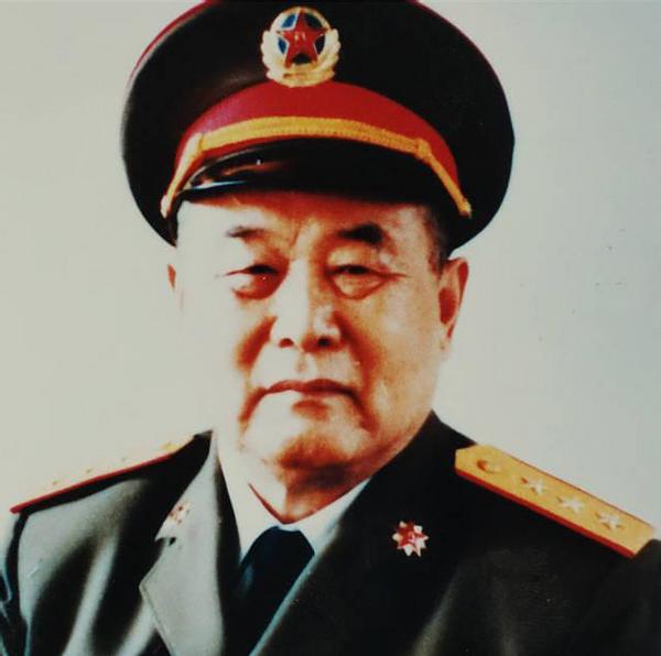 1970年，毛主席点名中央政治局候补委员、中共安徽省委第一书记、南京军区副司令员