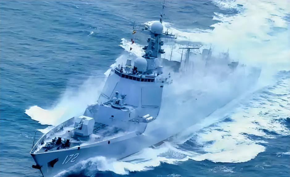 19天了，该收网了！既然单纯的军事亮剑吓不倒这个疯婆子，那我们就换一种打法。东方