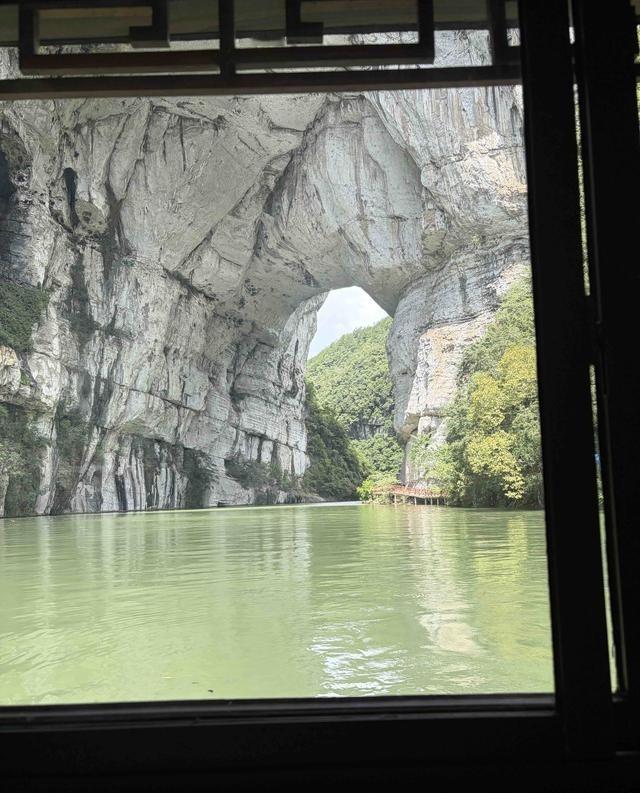 旅游拍照真的太重要啦，能把旅途中的美好定格下来。很多人旅行回来翻相册时，都会