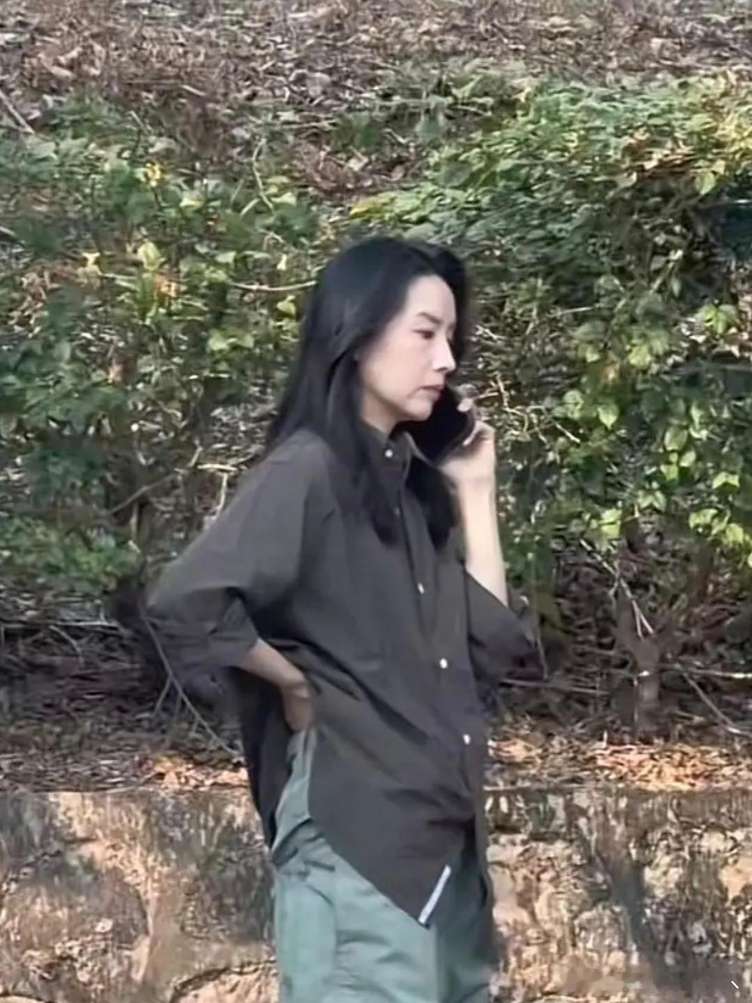 老天呐，差点没认出来，以前的女神也老了！