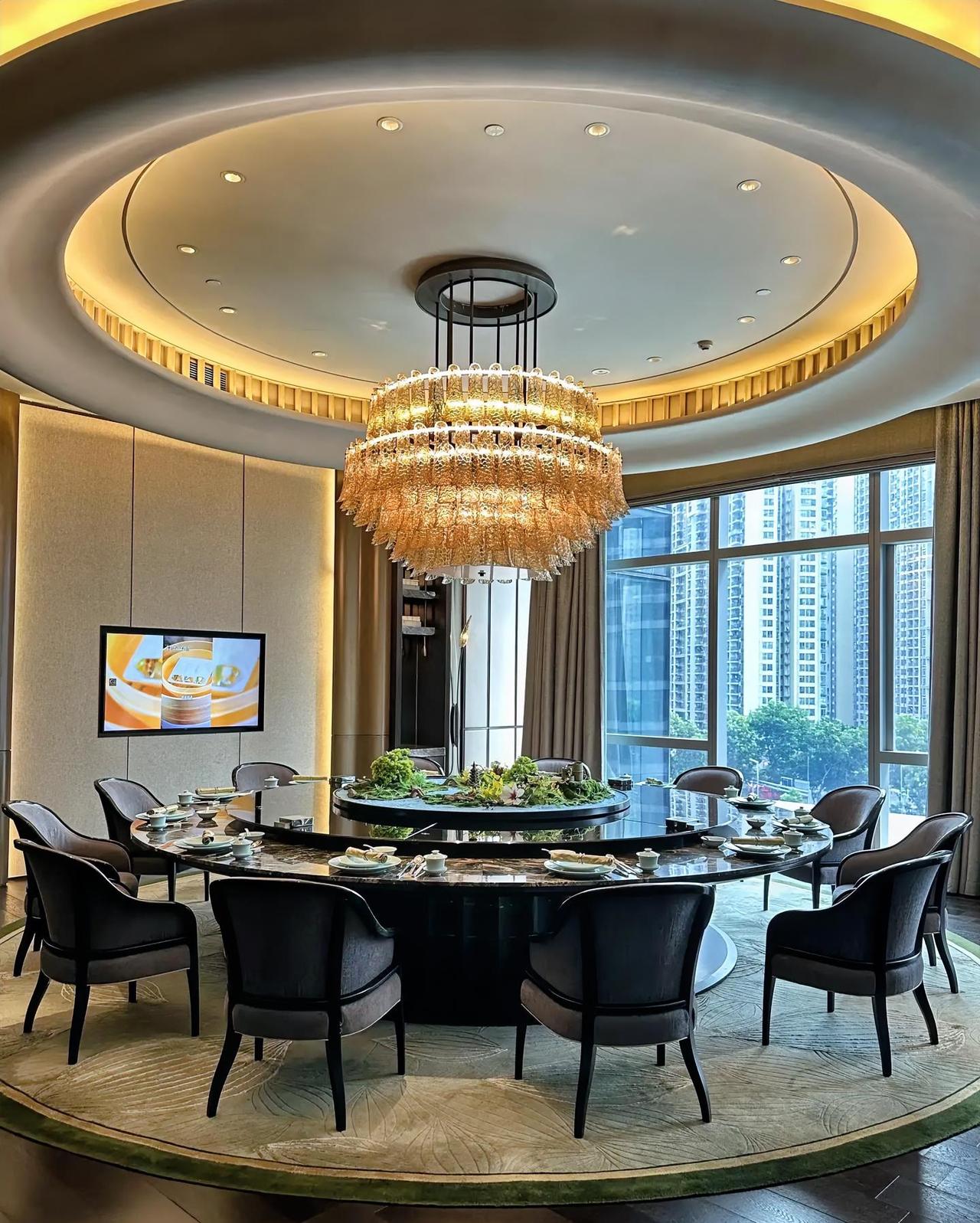 室内设计顺序及难点1、概念方案（文化、色彩、故事、人文、历史、自然、景观）2