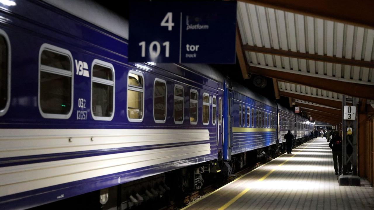 匈塞铁路延长有个好消息，第一个西欧国家已经签约：他们可以延长布达佩斯至贝尔格莱德