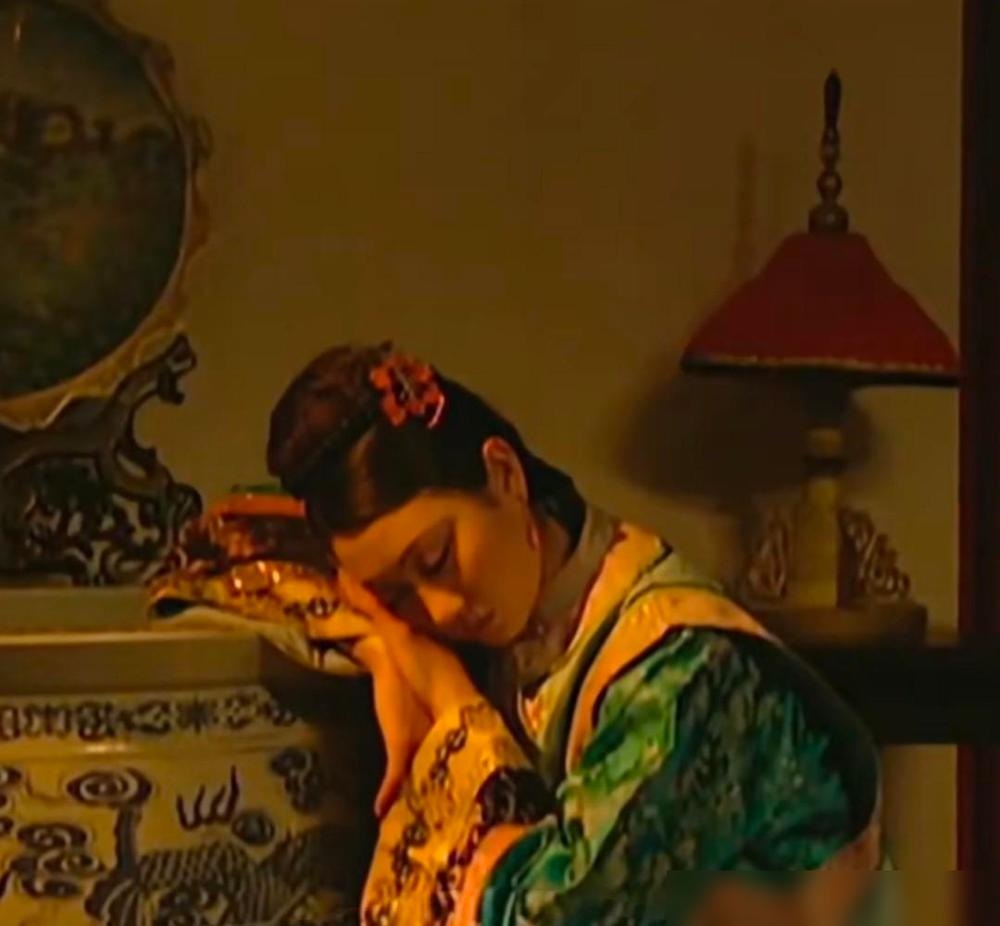 《雍正王朝》里最假的一段戏。被故宫的档案证实了。先把事说清楚：说的是剧里