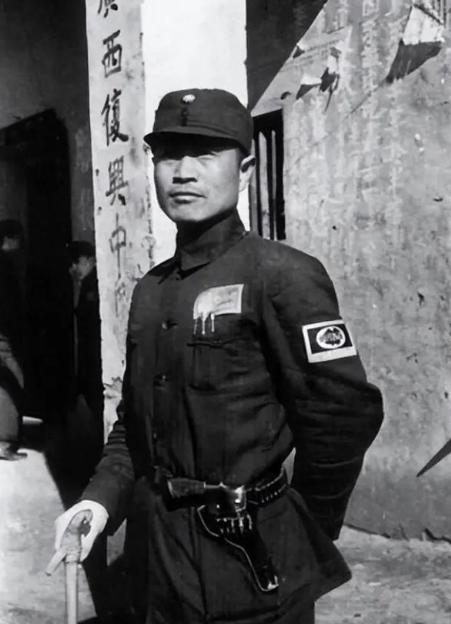 杜聿明被特赦之后，成了周公的座上宾，他自由了，也正式成为新中国的一个公民。他说，