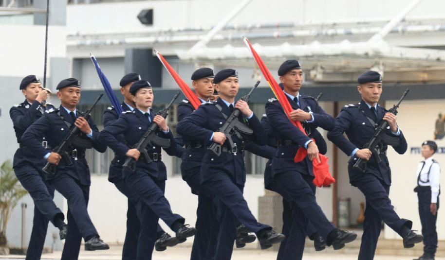 香港警察的机动部队，这么快就装备了191步枪！要知道咱们只是一线作战部队，目前装