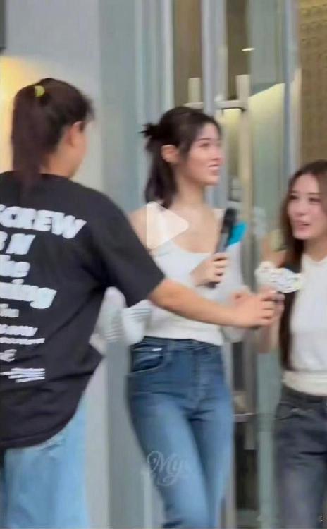 给大家梳理一下GMM打人事件。1、7月25日，中粉在泰国参加GMMTV书展活动（