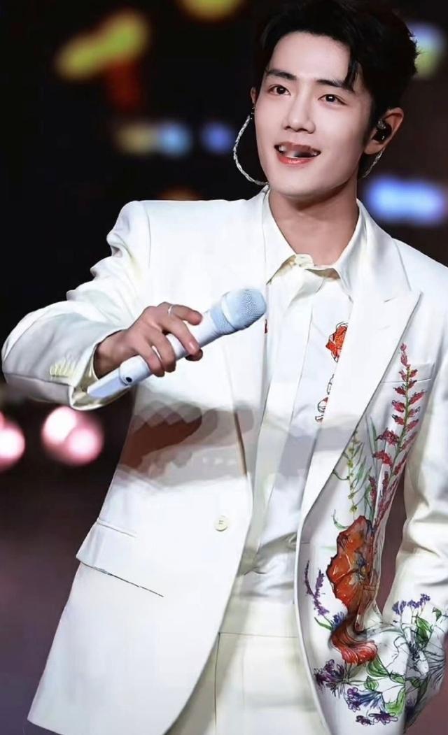 肖战录制北京卫视春晚！跨年晚会在东方卫视，春节晚会在北京卫视，京圈沪圈俩手抓，