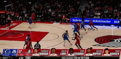 他只打150秒，却让NBA教练慌了。开拓者夏季联赛输球那晚，所有数据统计员