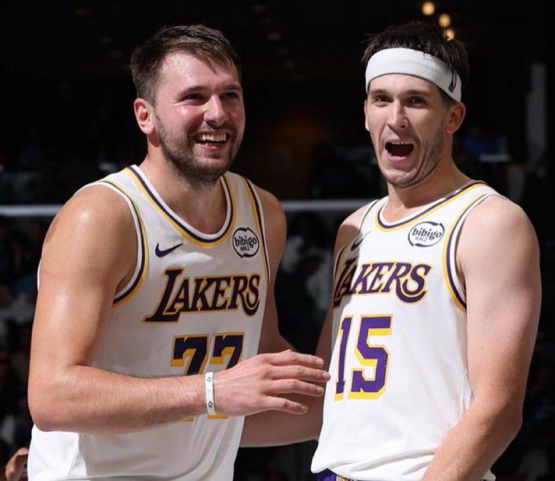 雷迪克还在期望东契奇复出？输给独行侠赛后采访雷迪克表示：东契奇和里夫斯都会努力