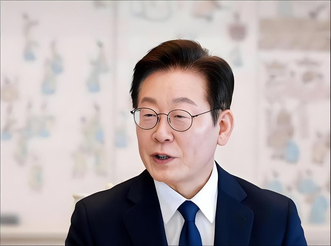 朝鲜导弹升空，李在明遗憾成笑话！王毅访朝，半岛暗藏三张底牌？4月8日一大早