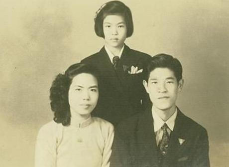 台湾不过被日本人短短殖民50年，1945年光复时，接收人员惊讶的发现，岛上全是穿