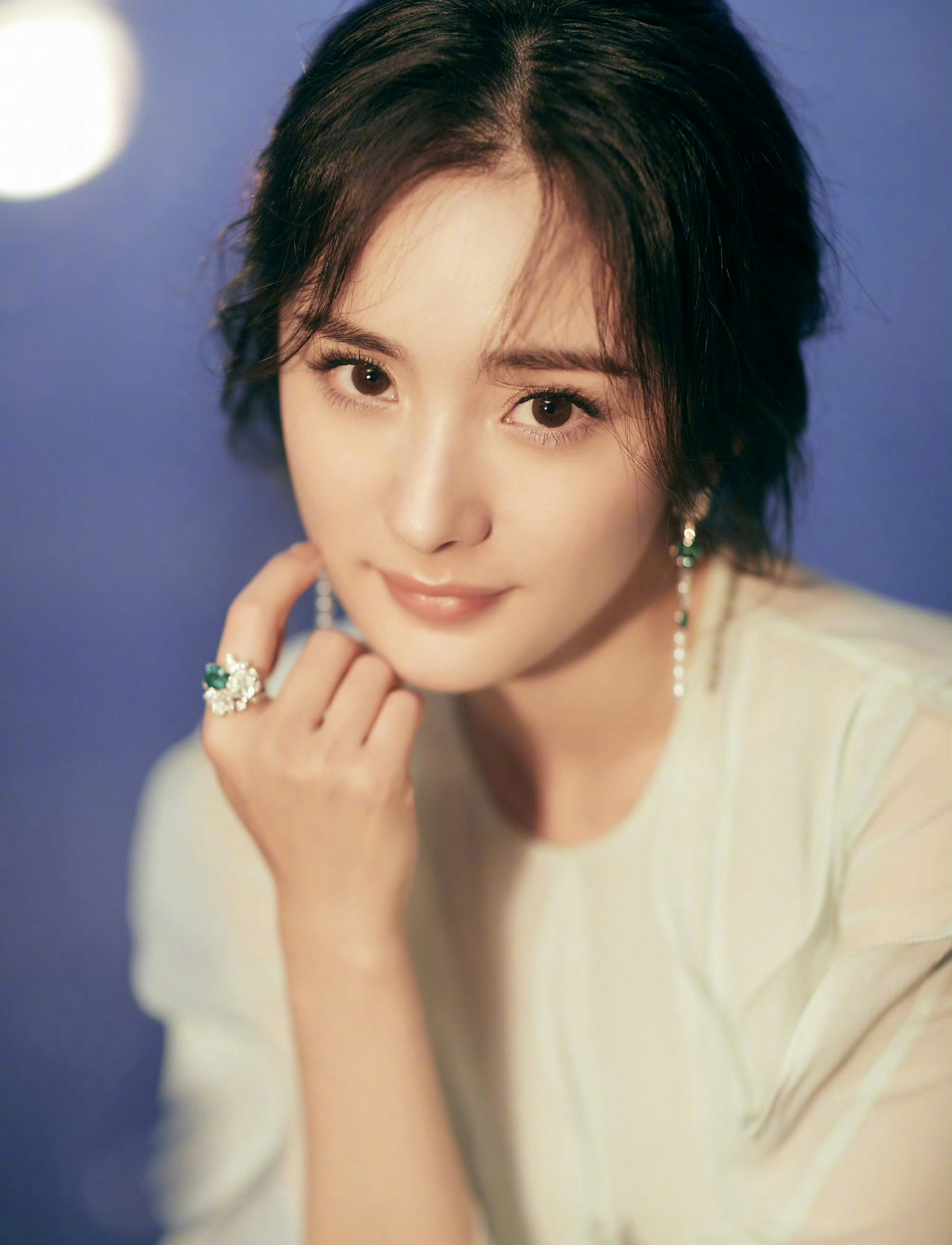 杨幂典雅高贵的中国女人，闪耀COSMO盛典。