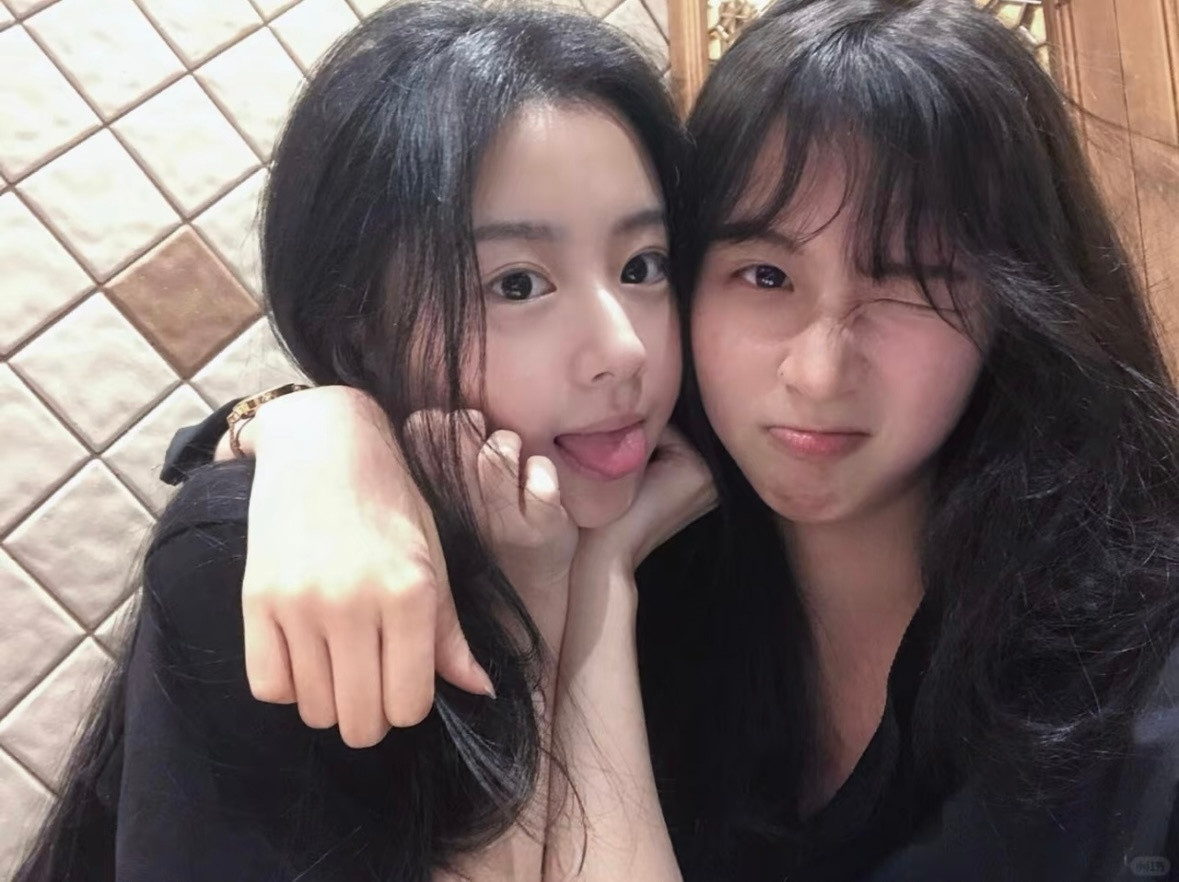 顶美和日常美女的骨相真的是处处不一样的（都很美区别形容不出来感受一下….