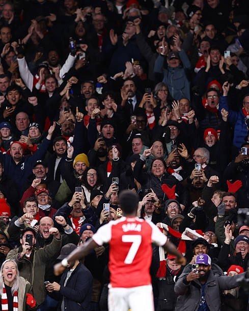 萨卡谈球迷支持：“无论顺境还是逆境，我从球迷那里感受到的支持，无法用言语形容。无