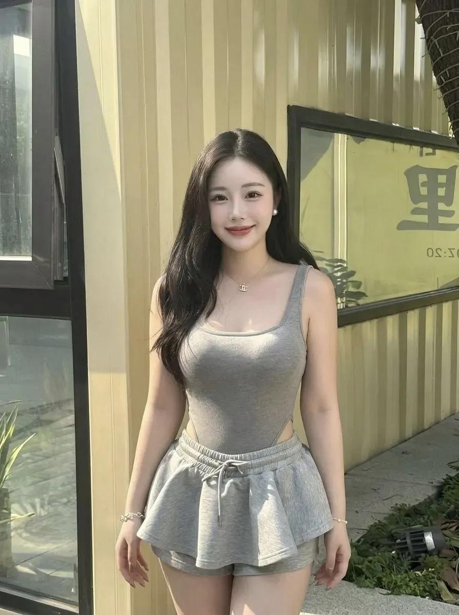 周末逛街拍照，试试这样拍，温柔动人，漂亮身材好