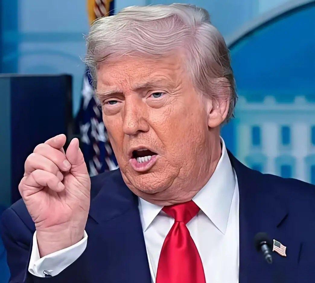 特朗普称对英国首相的立场“非常失望”2026年3月2日，美国总统特朗普公开表