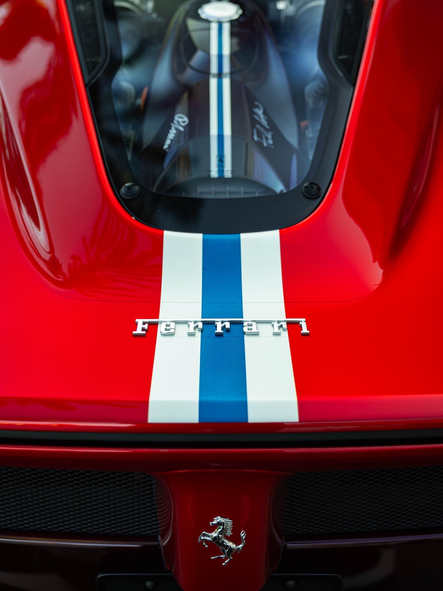 一辆出厂即巅峰的法拉利LaFerrari顶配版💰🍒..法拉利lafer