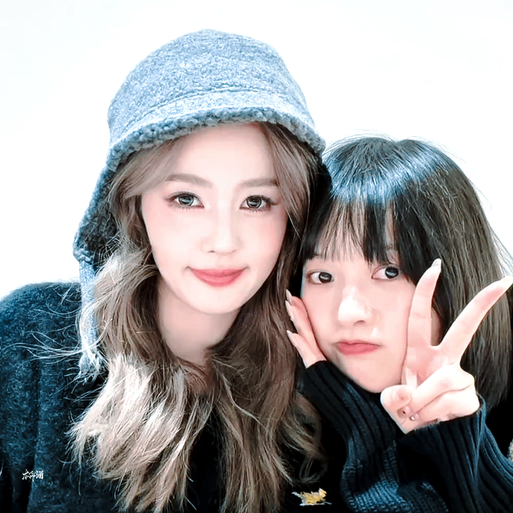 十年闺蜜成贴身助理！白鹿与呵呵的友情长跑，真实版闺蜜养成记甜哭全网。