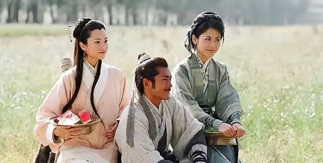 现在回头看，发现《寻秦记》的故事是真的妙啊