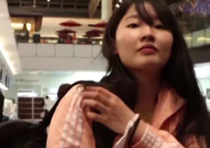张本美和果然是干饭人，最喜欢吃白米饭，曾经自爆一顿能吃两碗。这次去多哈，行李箱里