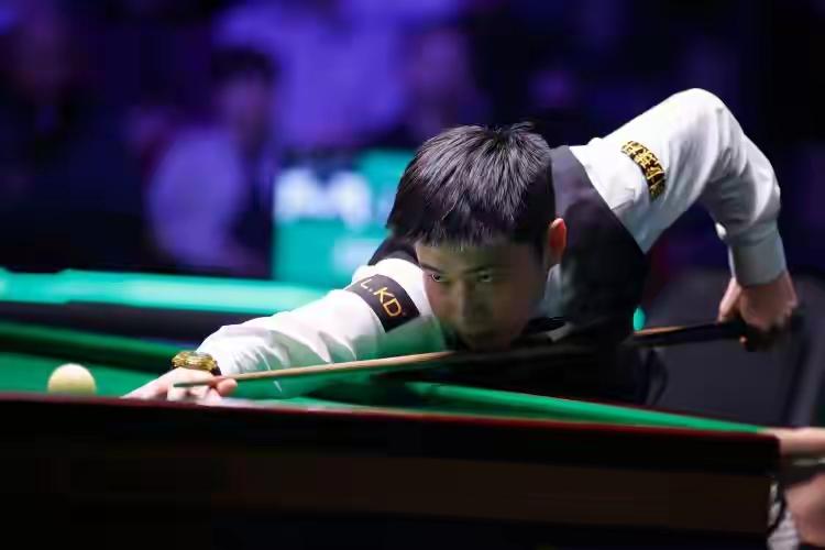 赵心童2026世锦赛正赛第1轮获胜法宝赵心童对阵海菲尔德，10-7胜，亮点是