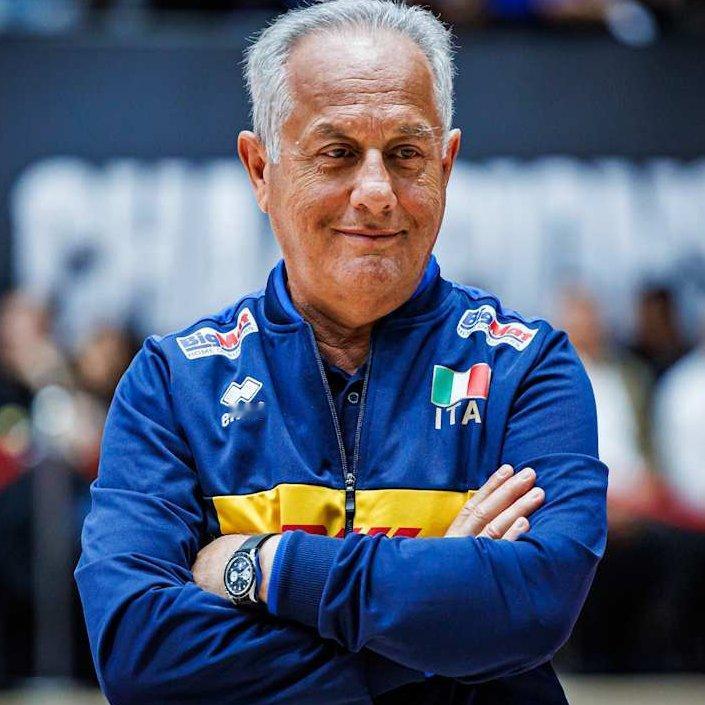 意大利女排将尝试埃格努和安娃组合意大利女排主教练贝拉思科准备效仿刚刚夺得意大