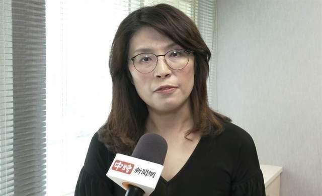 第二个洪秀柱出现，郑丽文很靠谱，如她当选，两岸统一有戏了？国民党这个“扶不起的阿