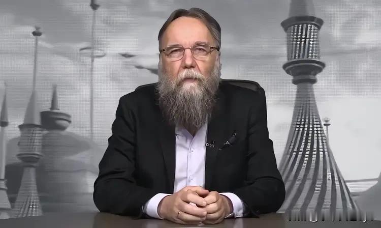 俄罗斯哲学家、社会学家、地缘政治学家亚历山大·杜金​发文写道:“那些说美国提出