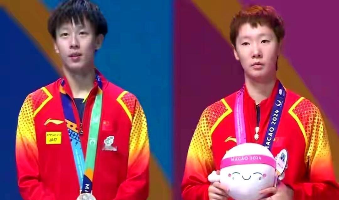 1号台今天成了打卡圣地，林高远和王曼昱前后脚3-0，一局没让对手过10分。不是