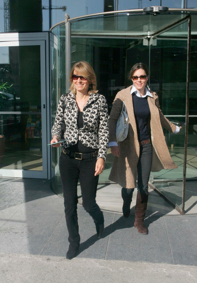 一组凯特与妈妈卡罗尔的街拍照~